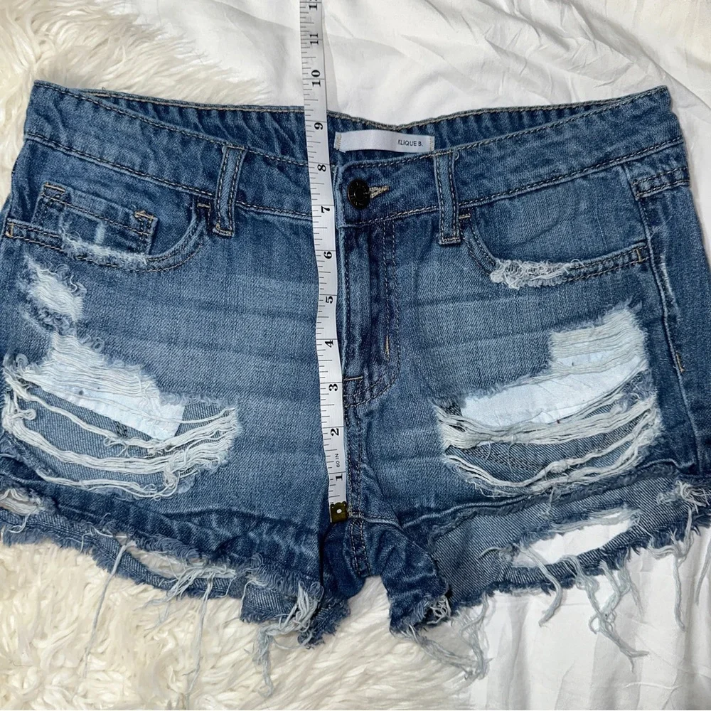 Klique B. | KL284 Distressed Denim Shorts Low Mid Rise Frayed Raw Hem Size 26
